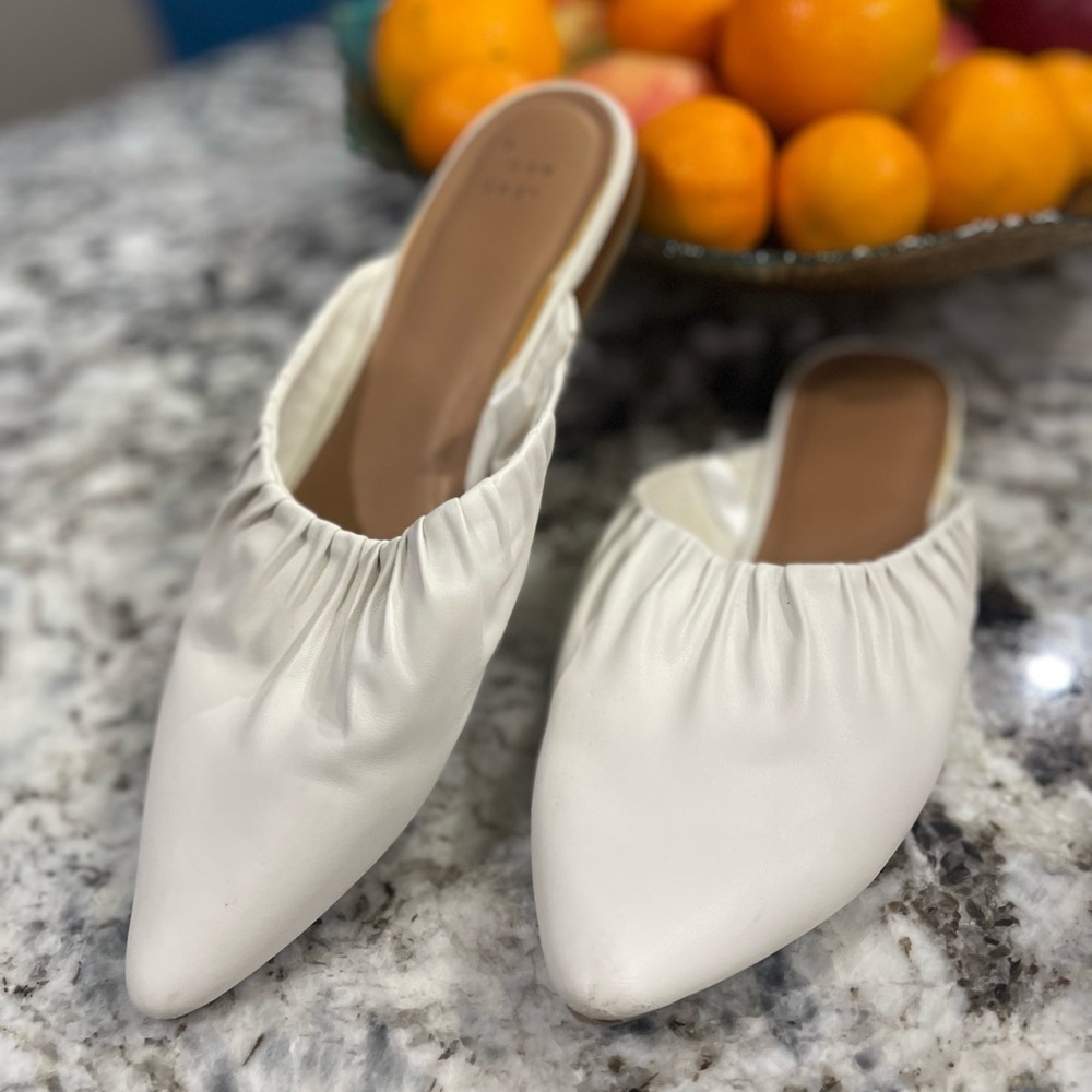 A New Day Slip-On Shoes woman’s size 9 - Picture 12 of 14